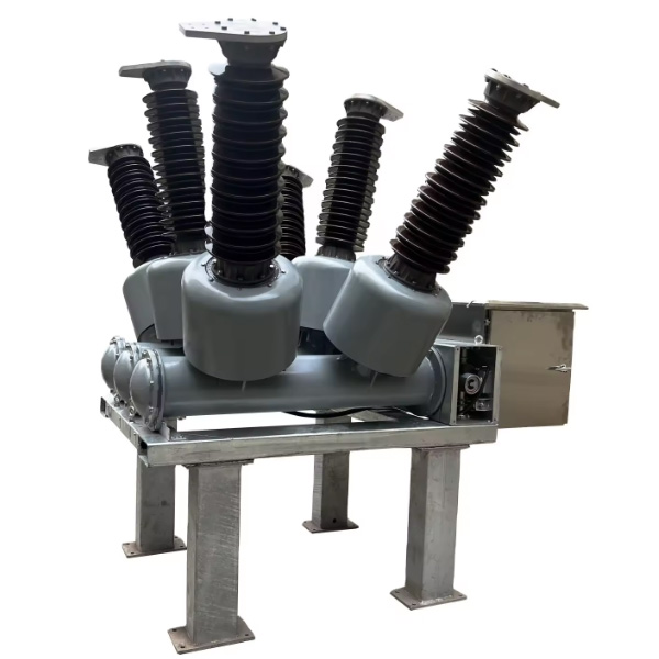 126KV 1600A เบรกเกอร์ถังแรงดันสูง SF6 กลางแจ้ง